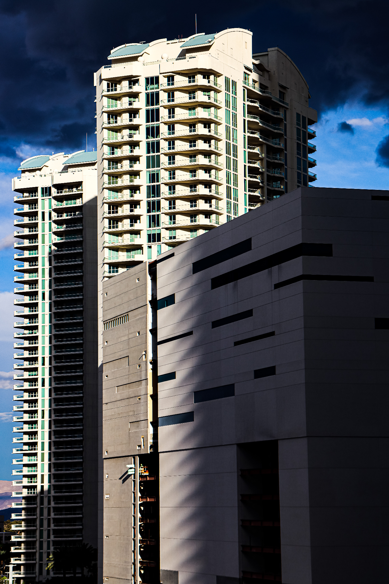 STORM TOWERS — CITY STUDY